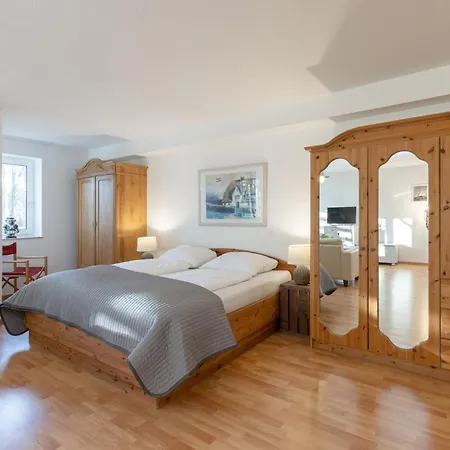 アパート Ferienwohnung Die 1 Im Grunen ティメンドルファー・シュトラント